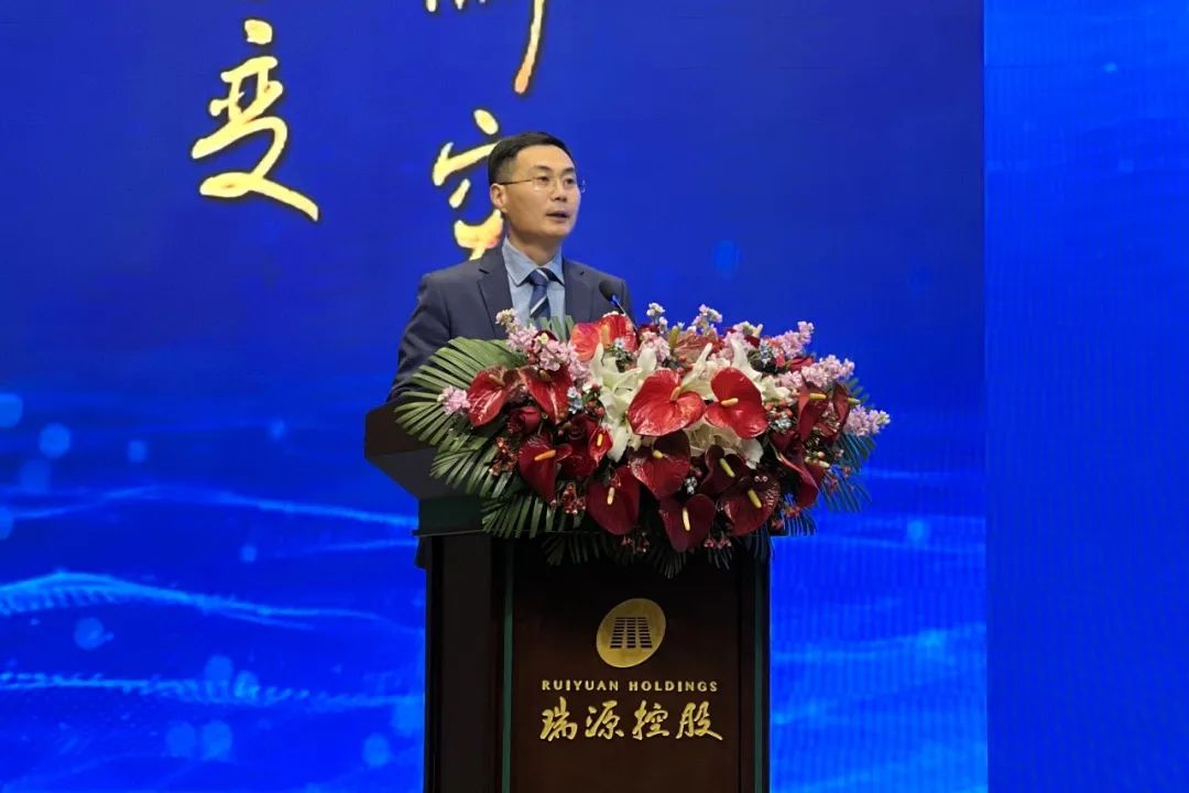 融合聚變，創(chuàng)新突破丨智慧產業(yè)集團2022年度總結暨表彰大會順利召開