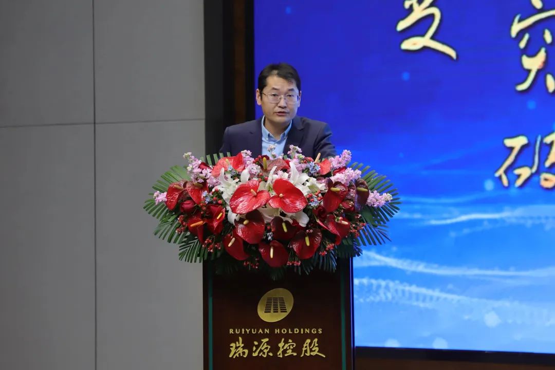 融合聚變，創(chuàng)新突破丨智慧產業(yè)集團2022年度總結暨表彰大會順利召開