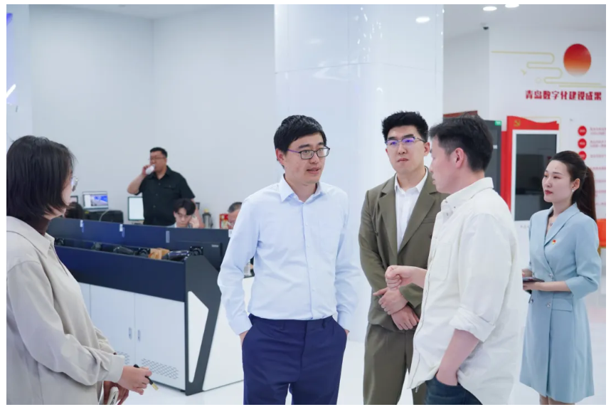 智匯青島·云啟未來丨大模型場景創新開放日活動順利舉辦，文達通股份作分享演講