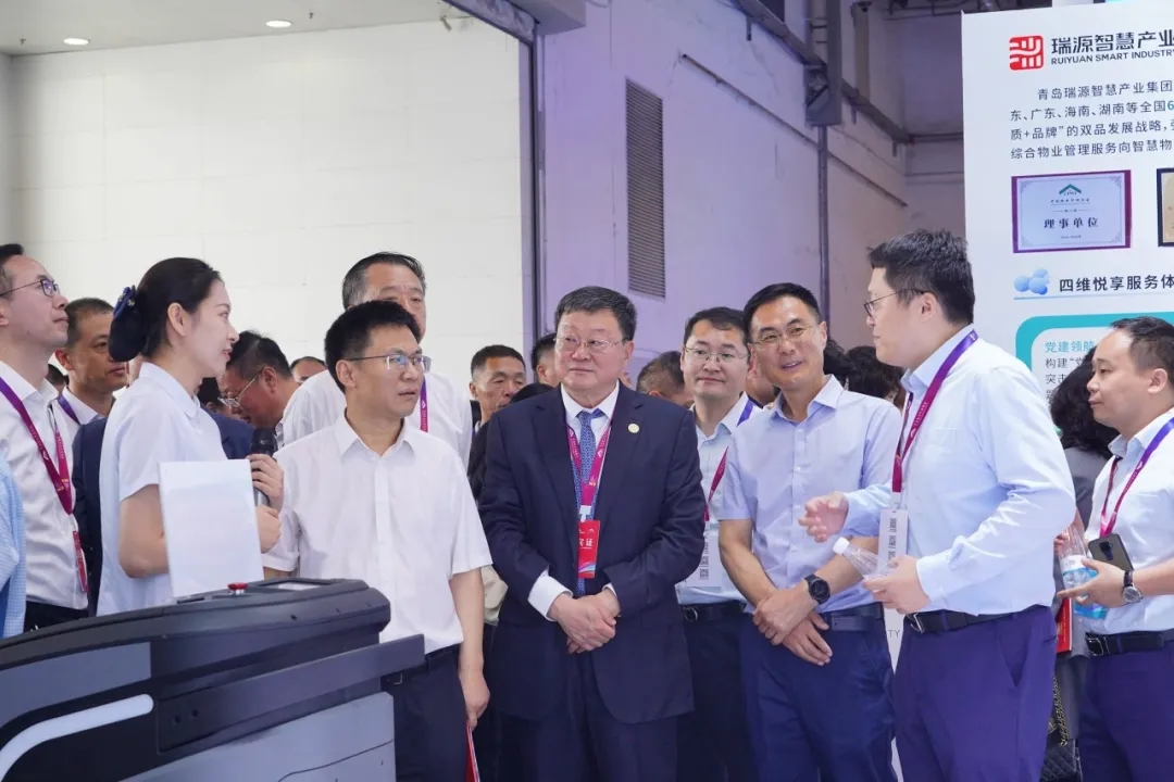 文達通股份攜”數智物業全鏈解決方案”亮相中國物博會，“AI+機器人”定義智慧物業新標桿